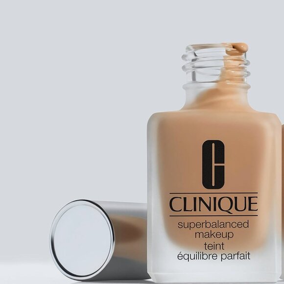 Clinique Superbalanced Foundation/Concealer WN 114 Golden (D) 30ml NIB - Picture 3 of 9